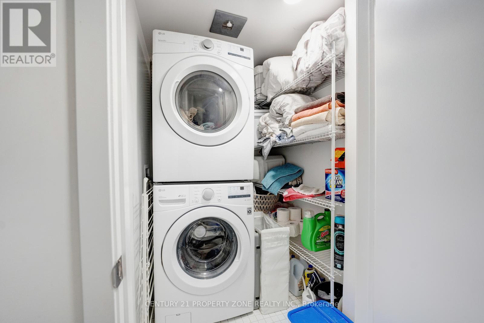 102 - 110 Canon Jackson Drive, Toronto, Ontario  M6M 0C1 - Photo 12 - W12752764