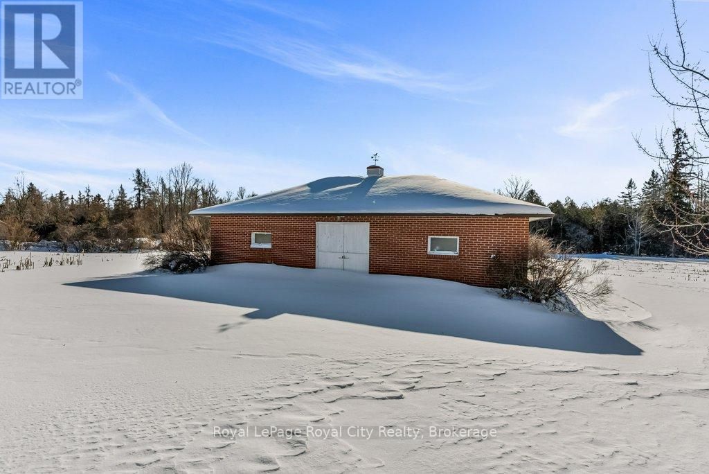 5502 Fifth Line, Guelph/eramosa, Ontario  N0B 2K0 - Photo 40 - X12775542