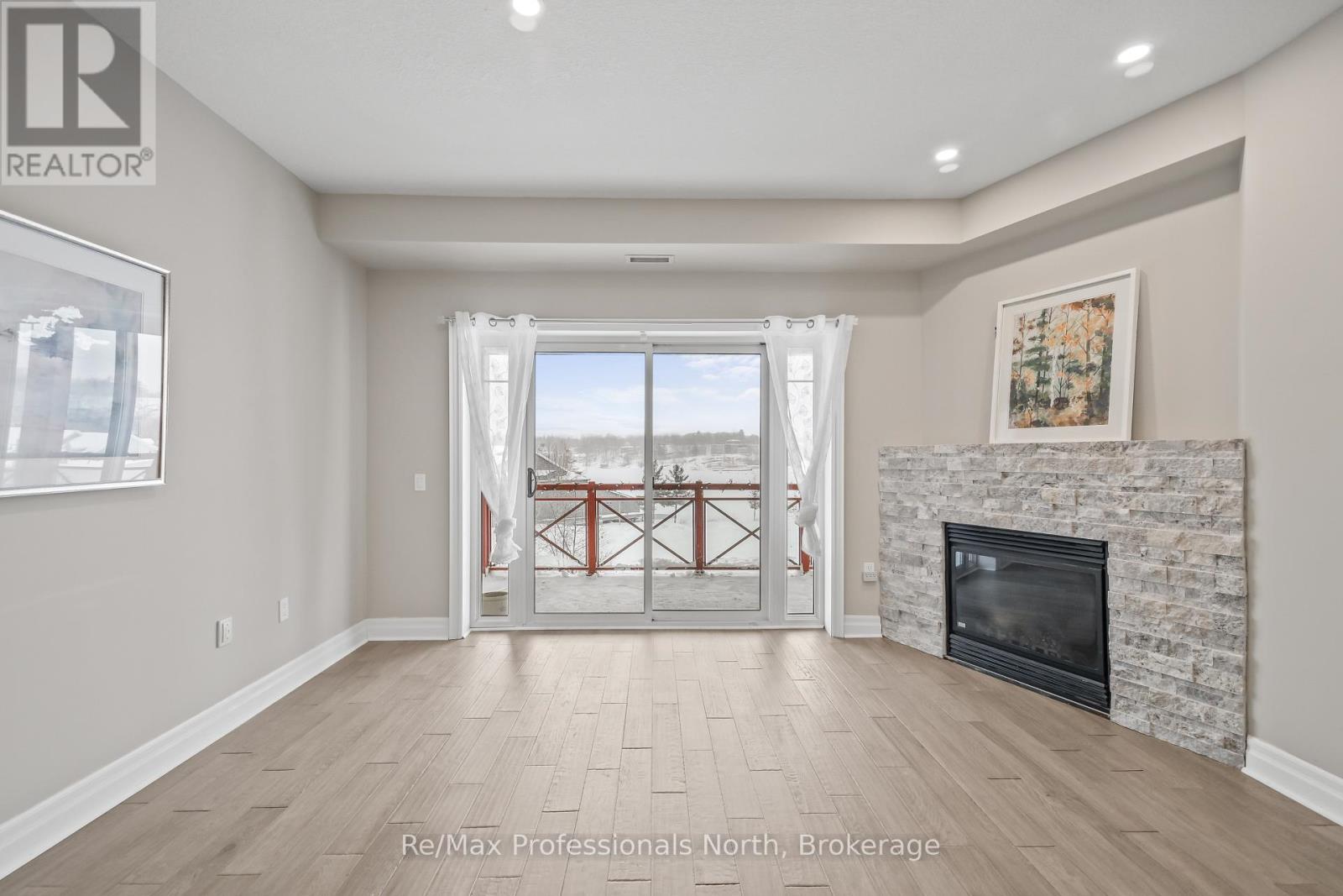 403 - 110 Steamship Bay Road, Gravenhurst, Ontario  P1L 1Z9 - Photo 9 - X12775572