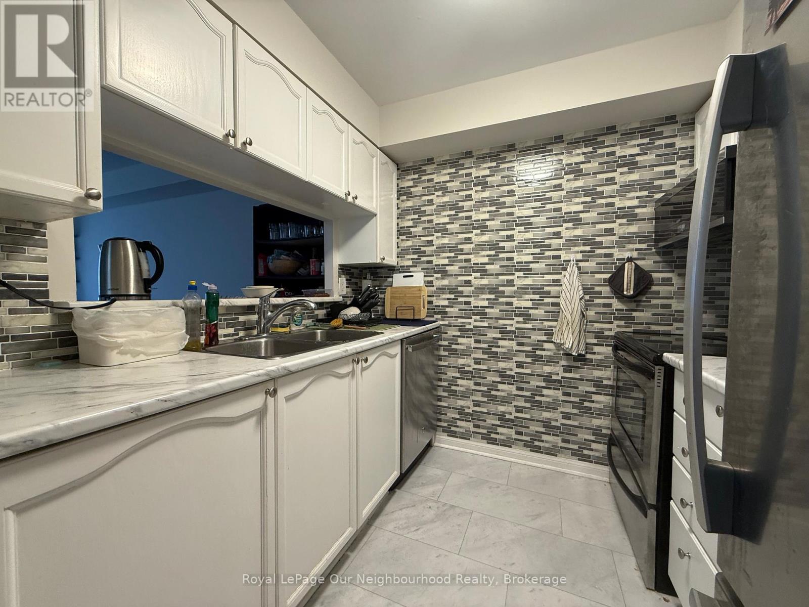 303 - 1 Hickory Tree Road, Toronto, Ontario  M9N 3W4 - Photo 1 - W12775528