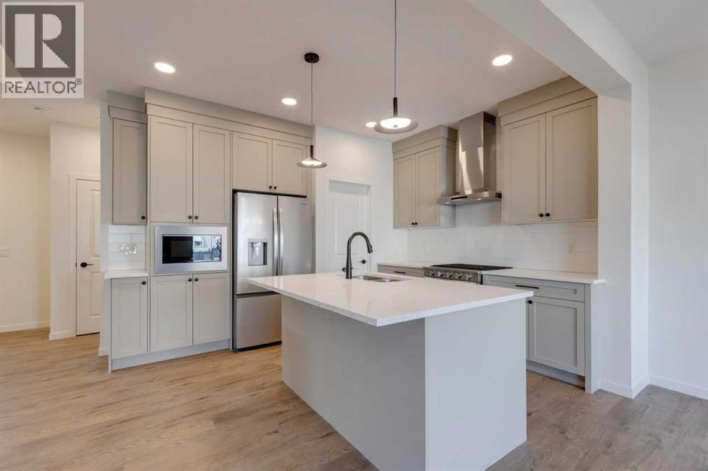 1419 Bayview Crescent Sw, Airdrie, Alberta  T4B 3N6 - Photo 12 - A2270739