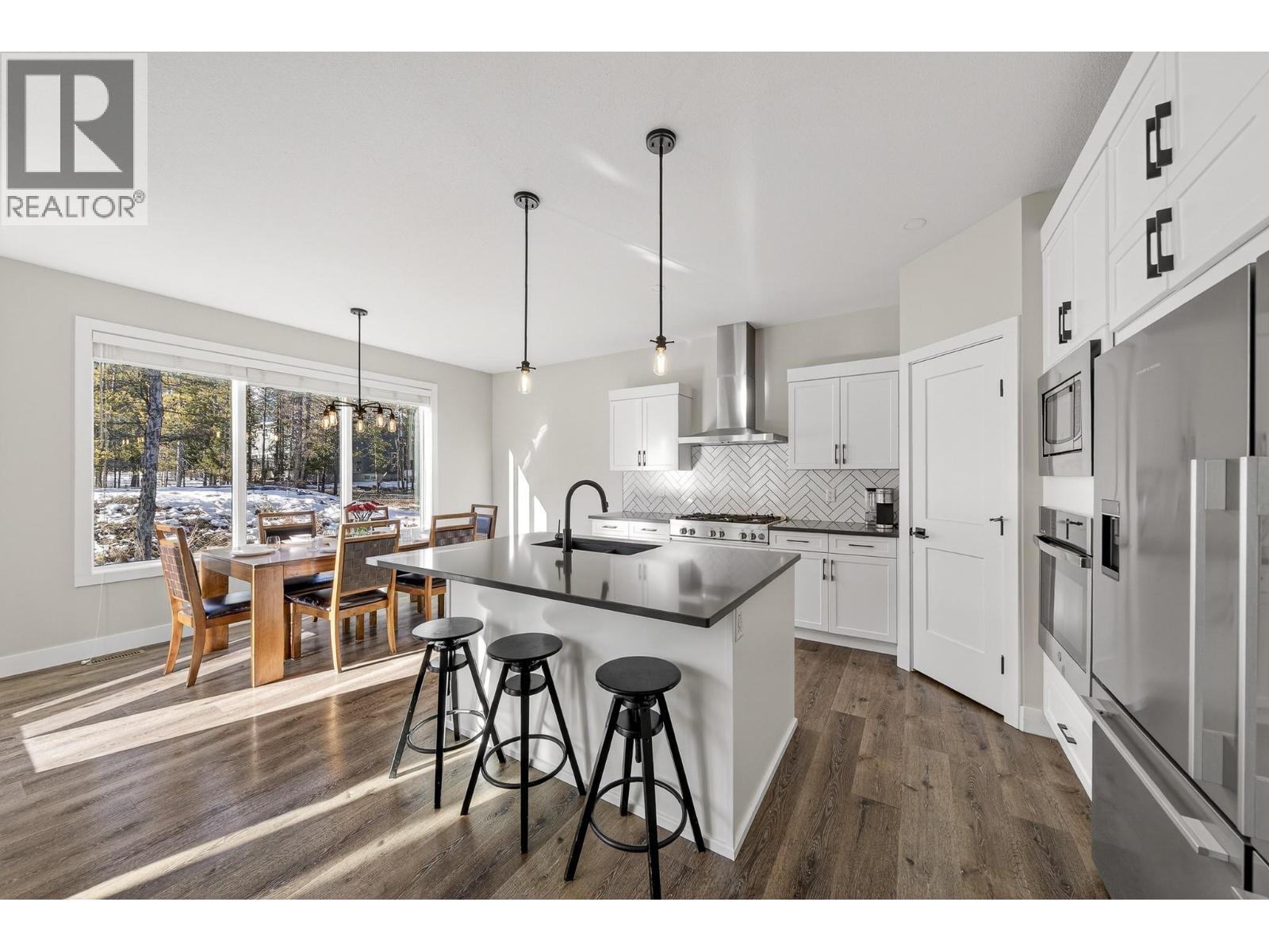 2071 Golden Eagle Drive, Sparwood, British Columbia  V0B 2G2 - Photo 5 - 10373653