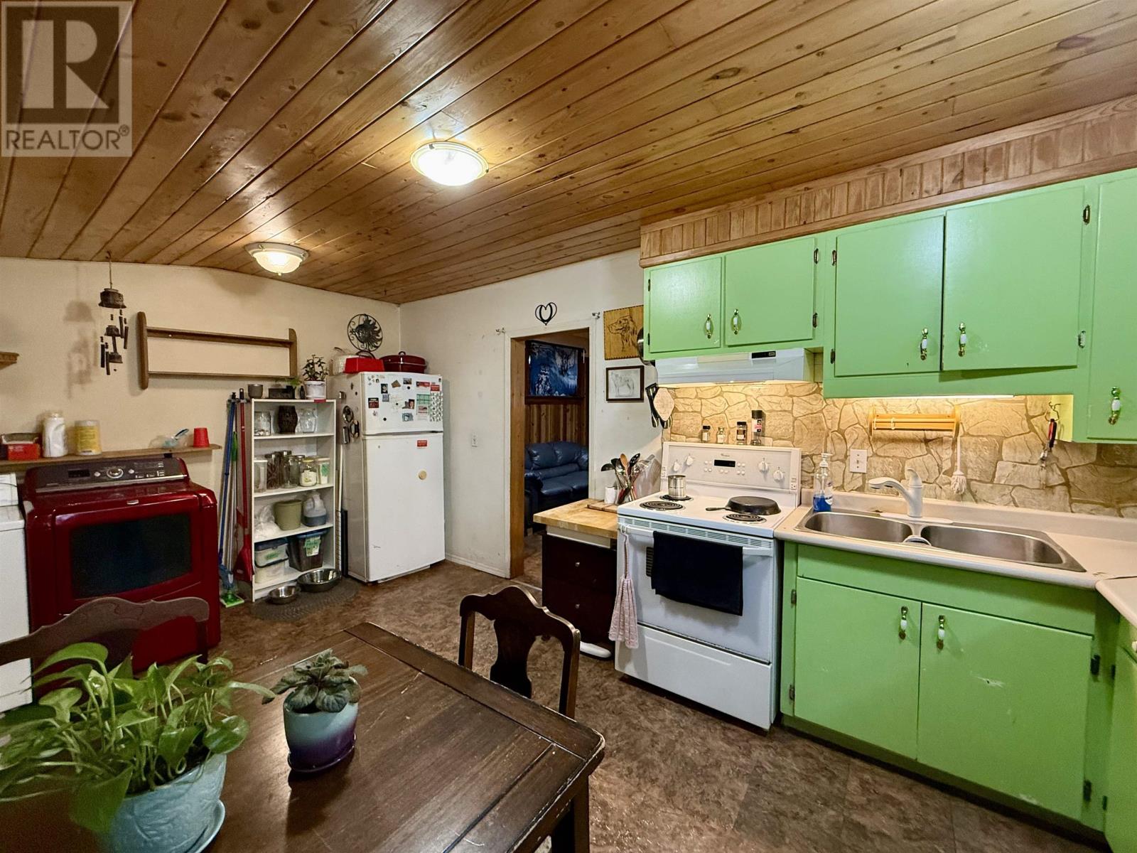 61 Ontario St, Thunder Bay, Ontario  P7B 3G1 - Photo 4 - TB2600196