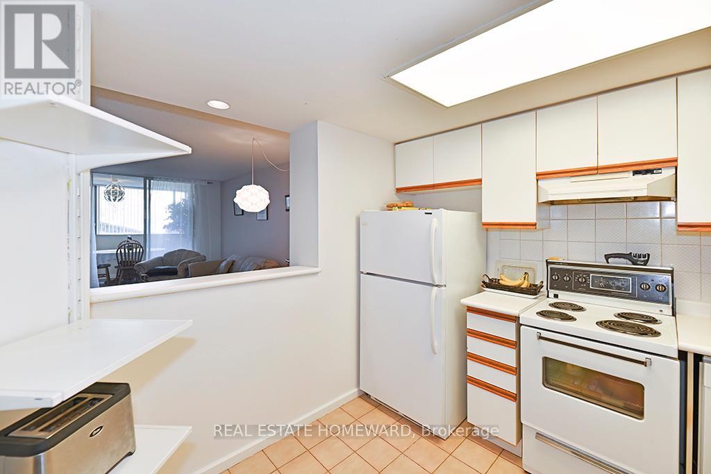 204 - 15 Maitland Place, Toronto, Ontario  M4Y 2X3 - Photo 22 - C12766674