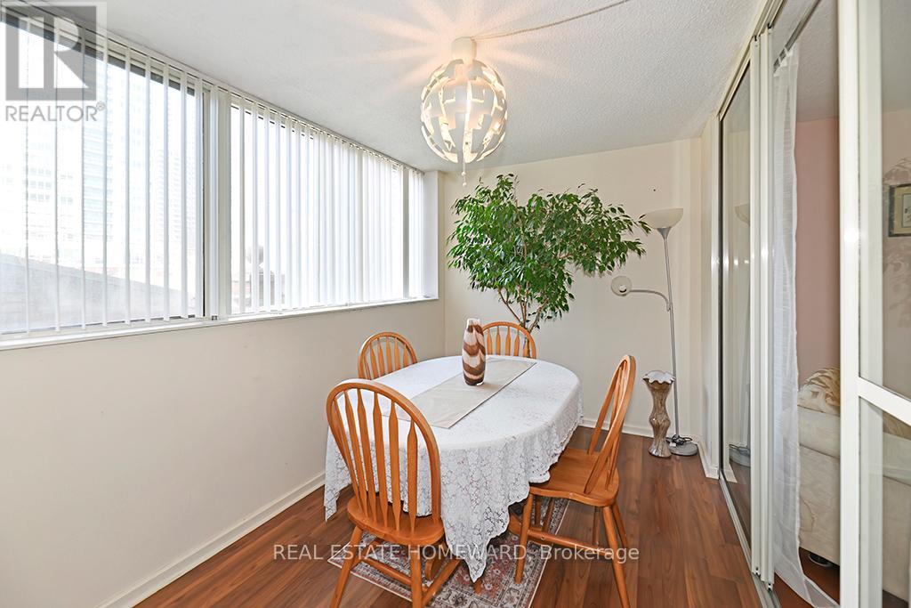 204 - 15 Maitland Place, Toronto, Ontario  M4Y 2X3 - Photo 10 - C12766674