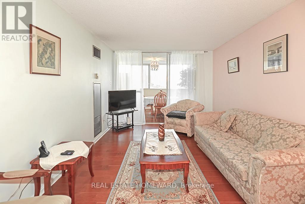 204 - 15 Maitland Place, Toronto, Ontario  M4Y 2X3 - Photo 8 - C12766674