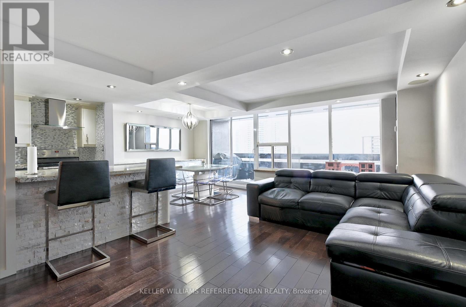 1411 - 11 Wincott Drive, Toronto, Ontario  M9R 2R9 - Photo 6 - W12763342