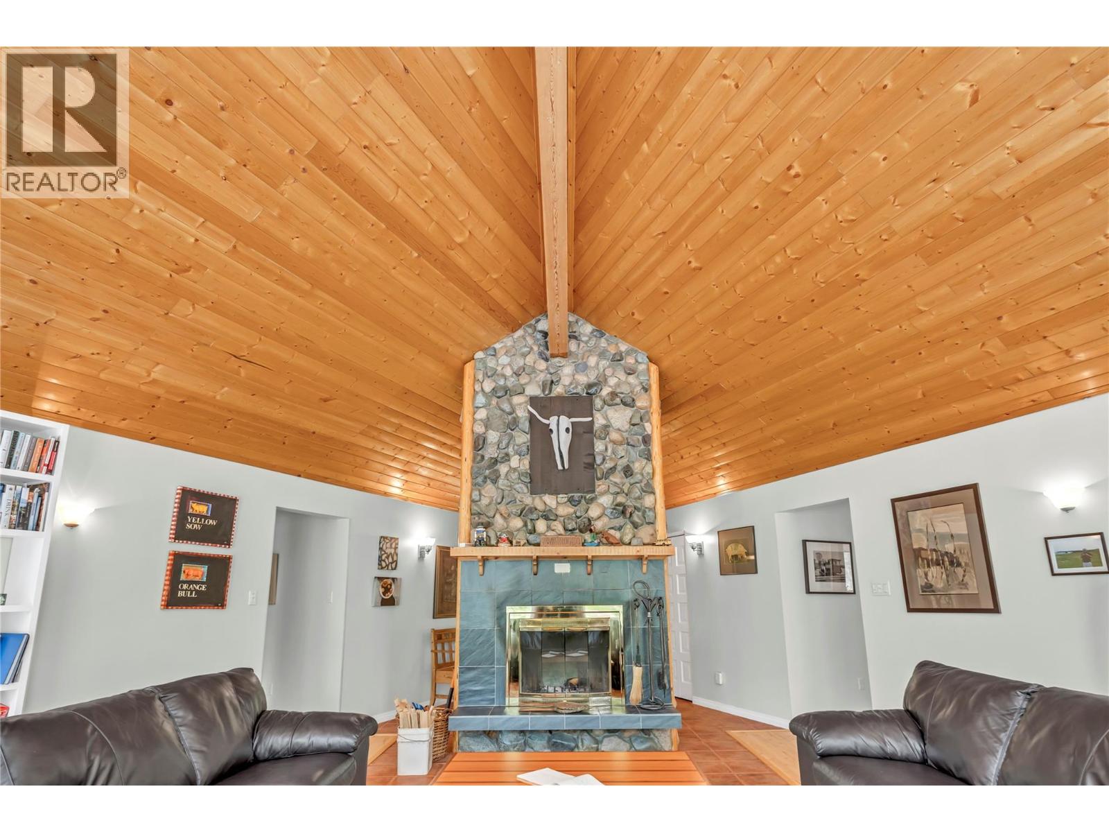 2083 Princeton Summerland Rd, Princeton, British Columbia  V0X 1W0 - Photo 10 - 10375447