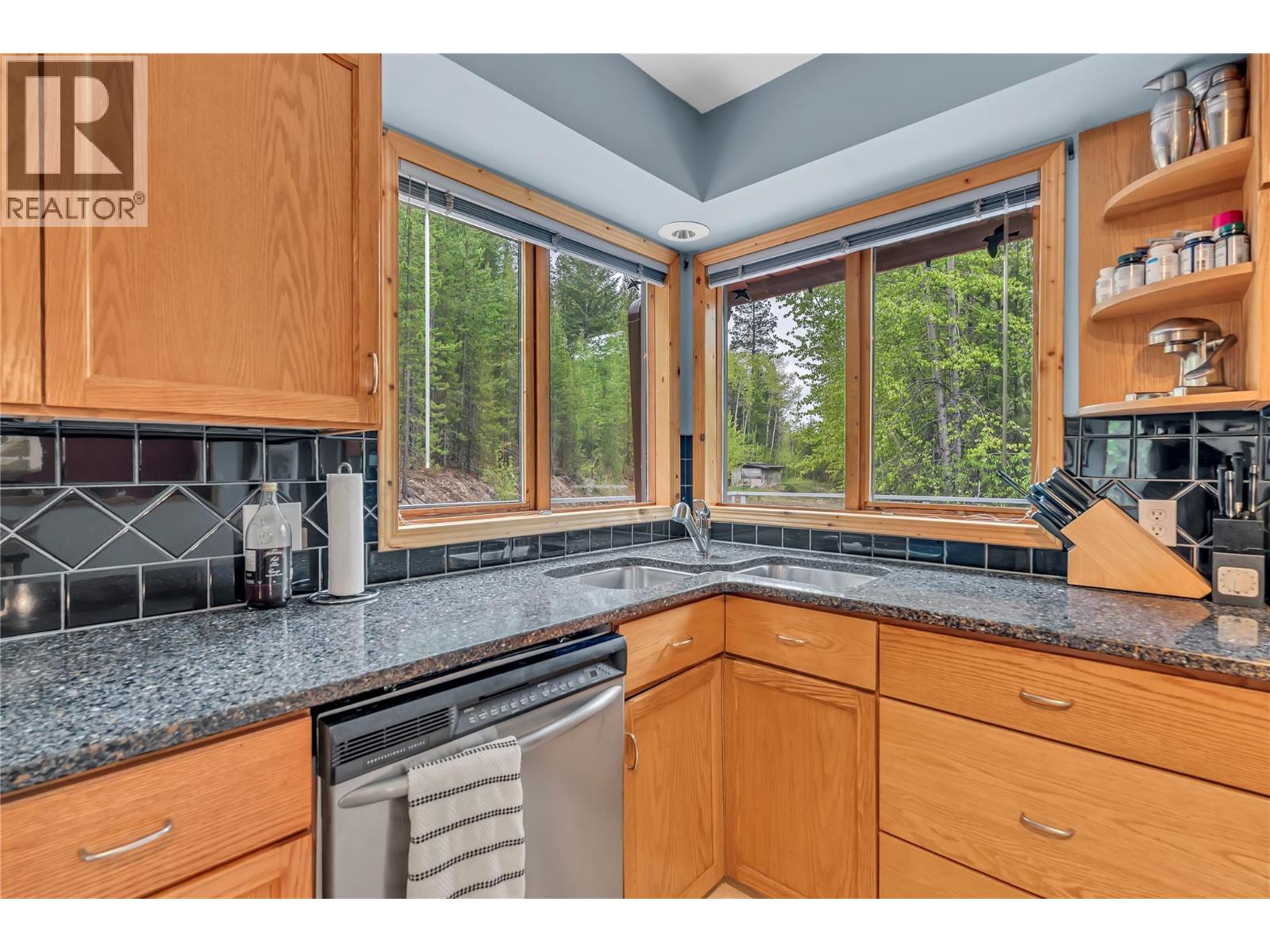 2083 Princeton Summerland Rd, Princeton, British Columbia  V0X 1W0 - Photo 15 - 10375447