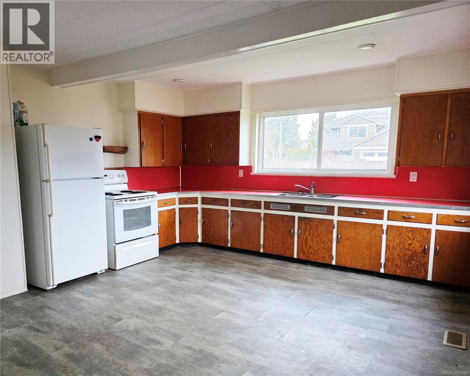 2887 Muir Rd, Courtenay, British Columbia  V9N 6A2 - Photo 11 - 1023196