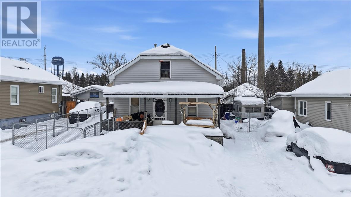 8 Morlock Street, Falconbridge, Ontario  P0M 1S0 - Photo 1 - 2126381