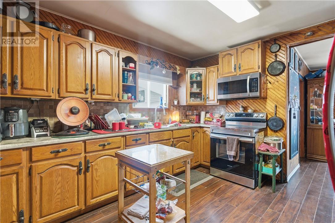 8 Morlock Street, Falconbridge, Ontario  P0M 1S0 - Photo 6 - 2126381