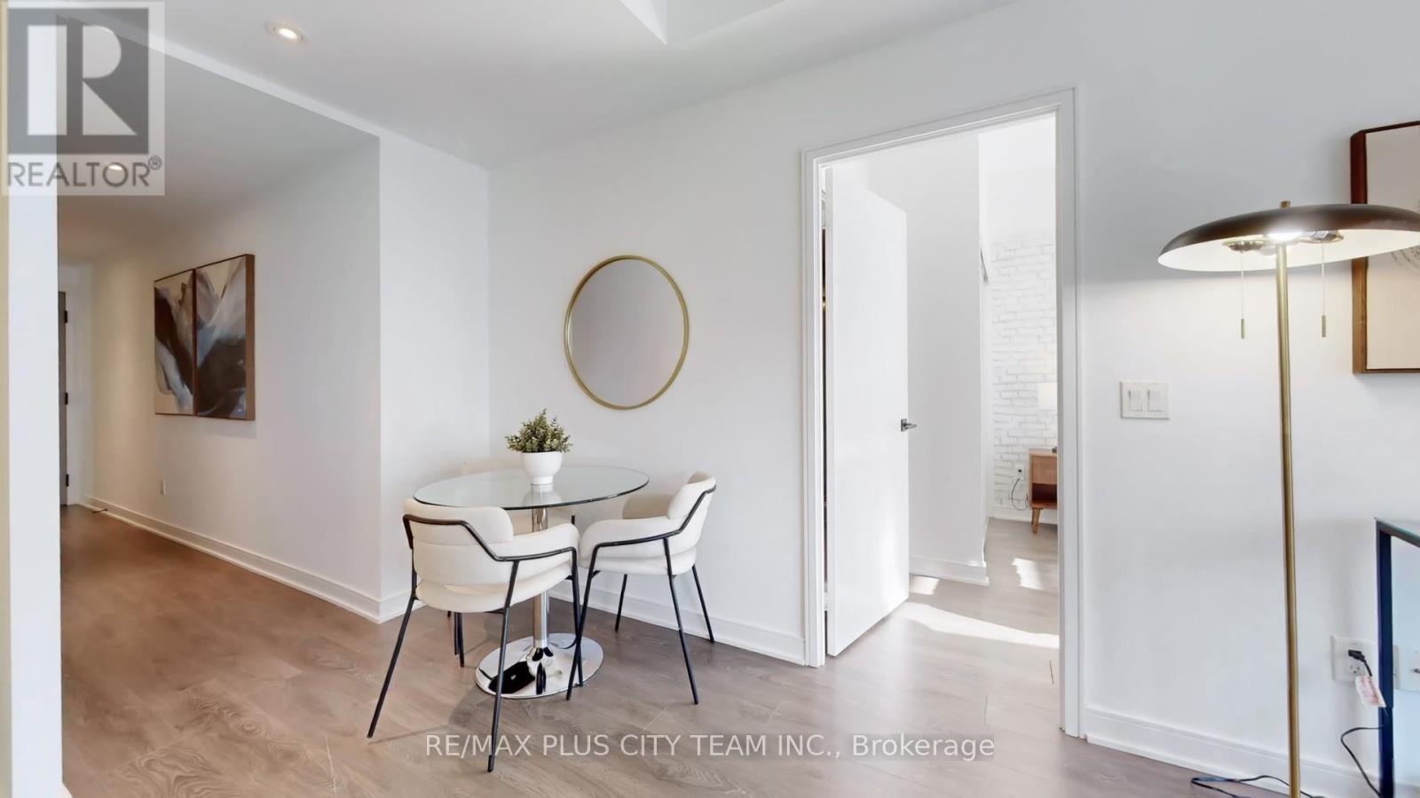 405 - 60 Tannery Road, Toronto, Ontario  M5A 0S8 - Photo 10 - C12775490