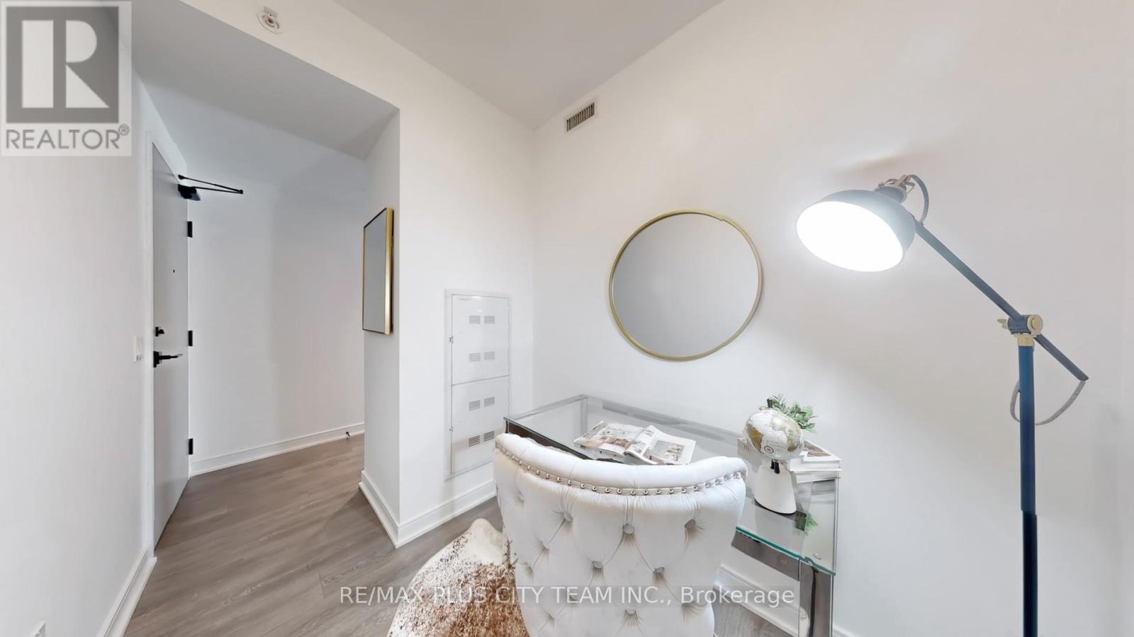 405 - 60 Tannery Road, Toronto, Ontario  M5A 0S8 - Photo 17 - C12775490