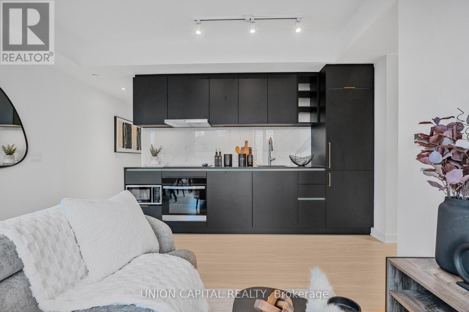 1509 - 8 Wellesley Street W, Toronto, Ontario  M4Y 0J5 - Photo 8 - C12775510