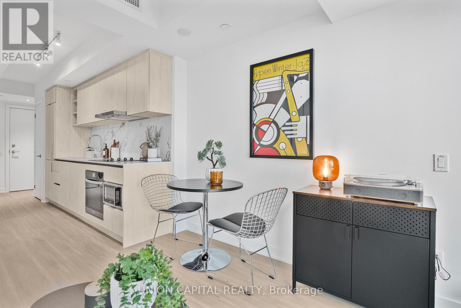 4308 - 8 Wellesley Street W, Toronto, Ontario  M4Y 0J5 - Photo 5 - C12775558