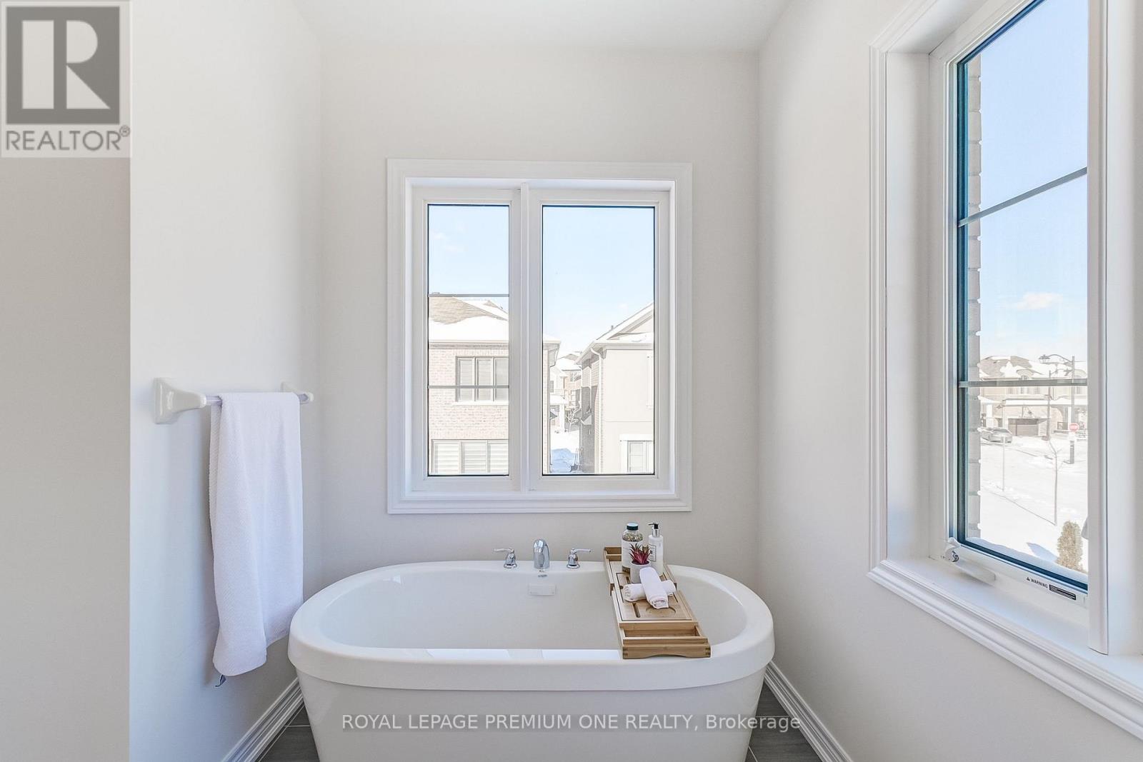 735 Apple Terrace, Milton (Cb Cobban), Ontario  L9T 7E7 - Photo 33 - W12590632