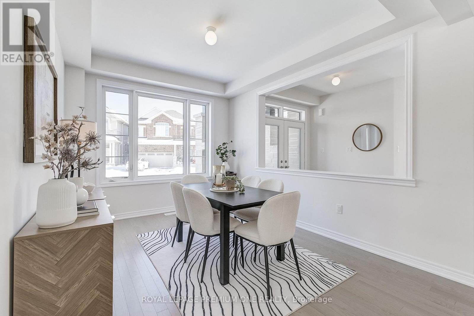 735 Apple Terrace, Milton (Cb Cobban), Ontario  L9T 7E7 - Photo 9 - W12590632