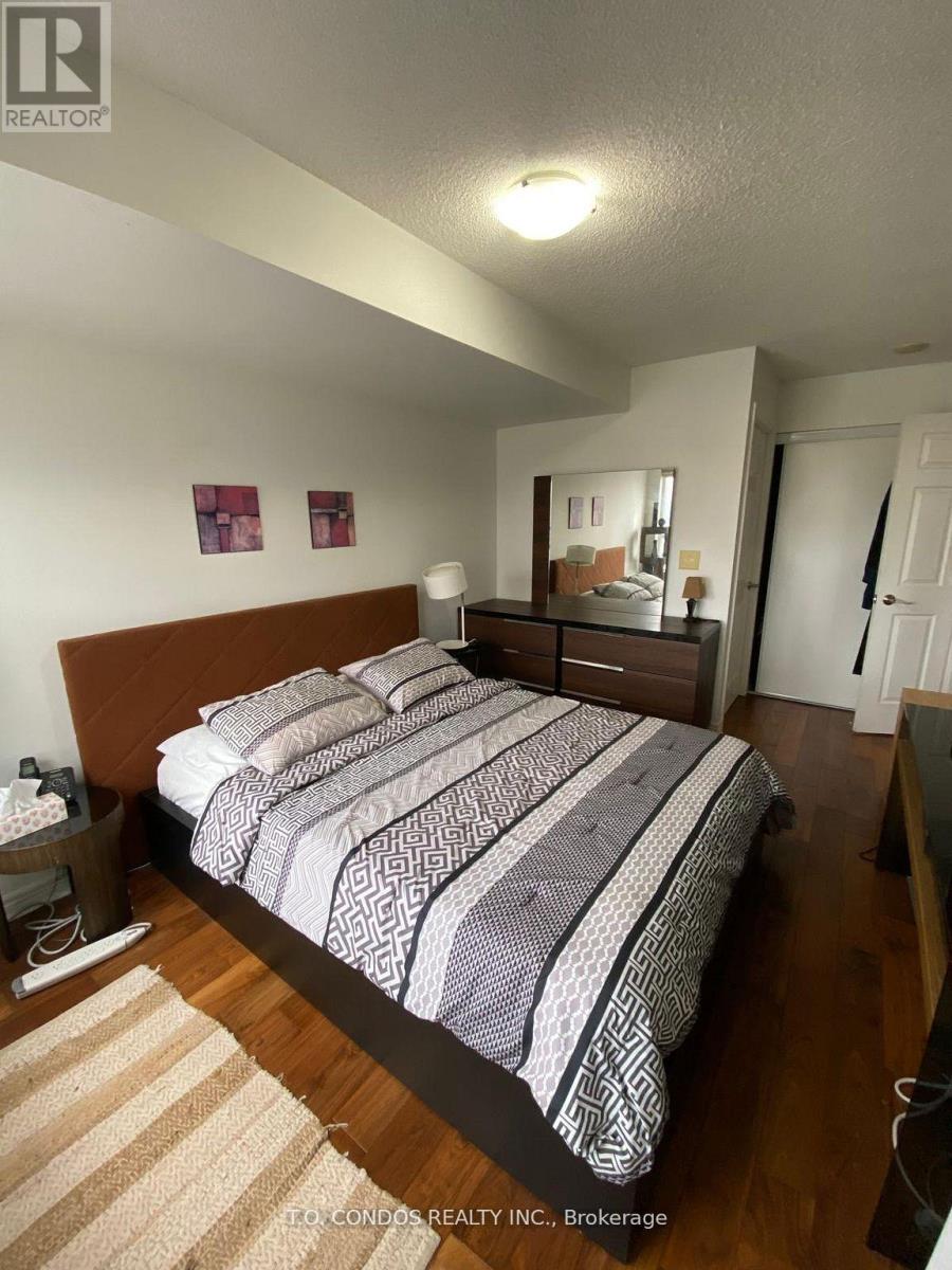 1802 - 310 Burnhamthorpe Road W, Mississauga, Ontario  L5B 4P9 - Photo 15 - W12773980