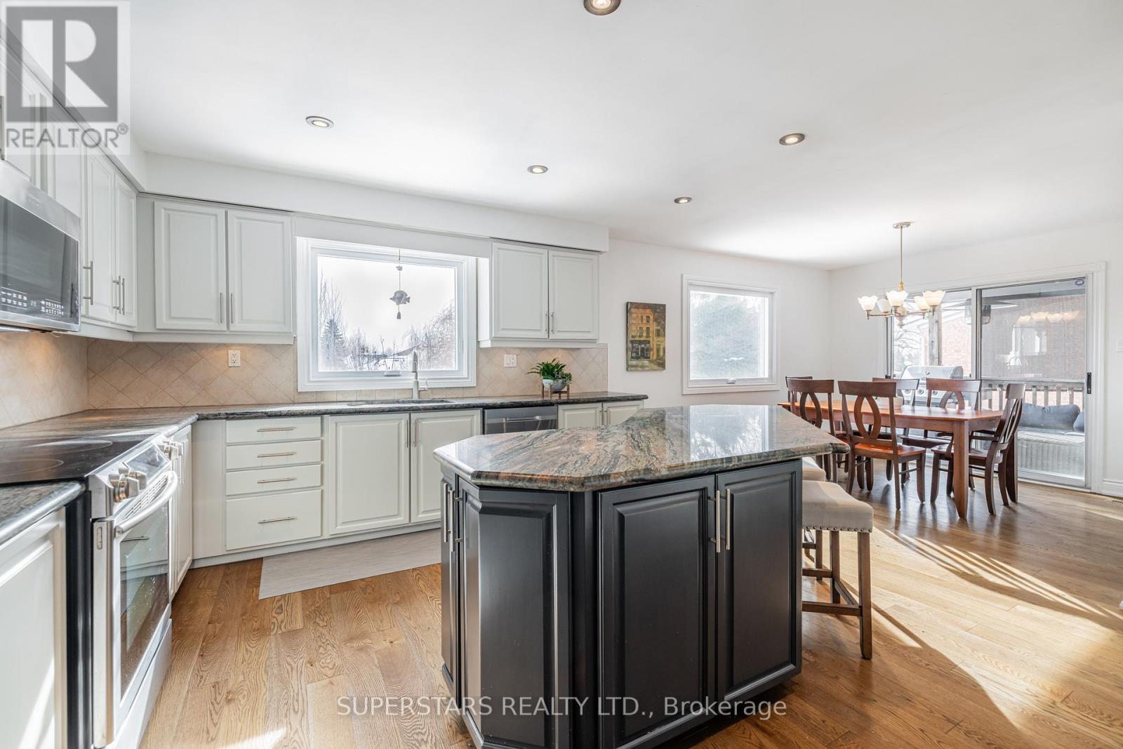 852 Norwick Road, Newmarket, Ontario  L3X 1K8 - Photo 14 - N12775480