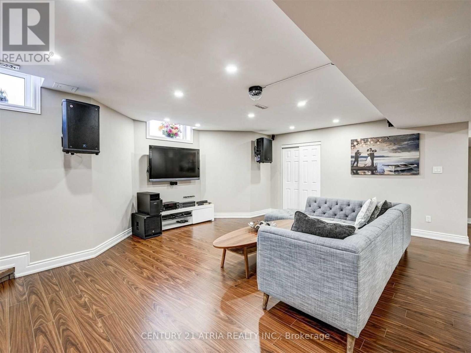 54 Grey Alder Avenue, Richmond Hill, Ontario  L4B 3R5 - Photo 34 - N12775534