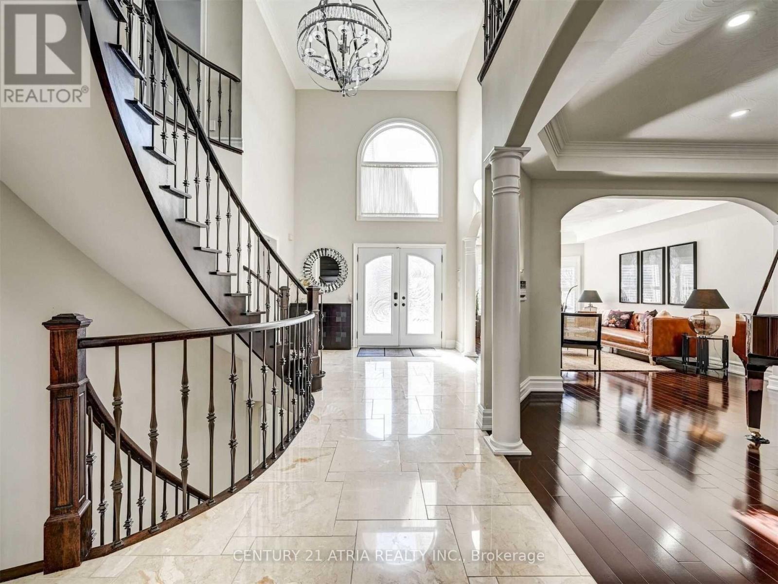 54 Grey Alder Avenue, Richmond Hill, Ontario  L4B 3R5 - Photo 9 - N12775534