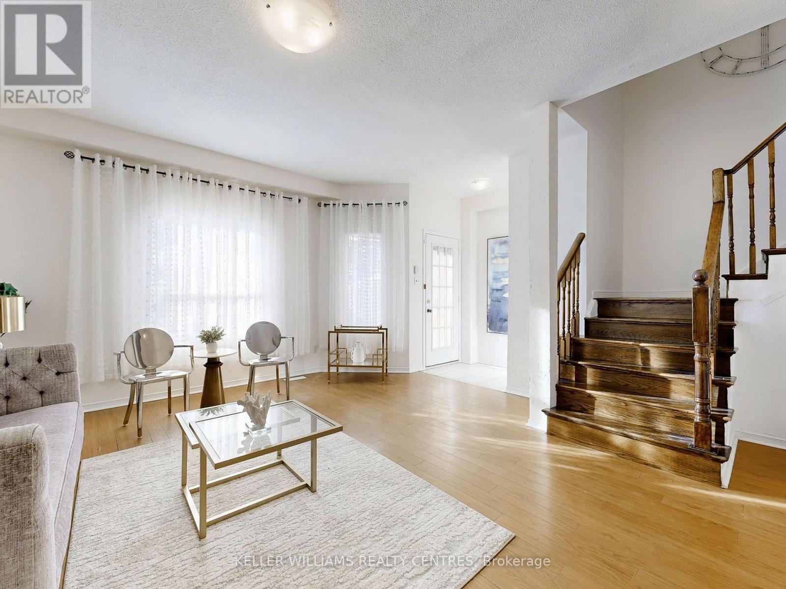 344 John West Way, Aurora, Ontario  L4G 7J4 - Photo 3 - N12775544