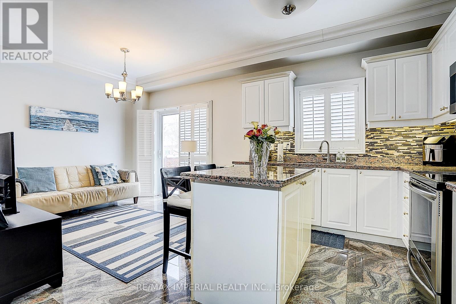 42 English Oak Drive, Richmond Hill, Ontario  L4E 3W2 - Photo 12 - N12775556