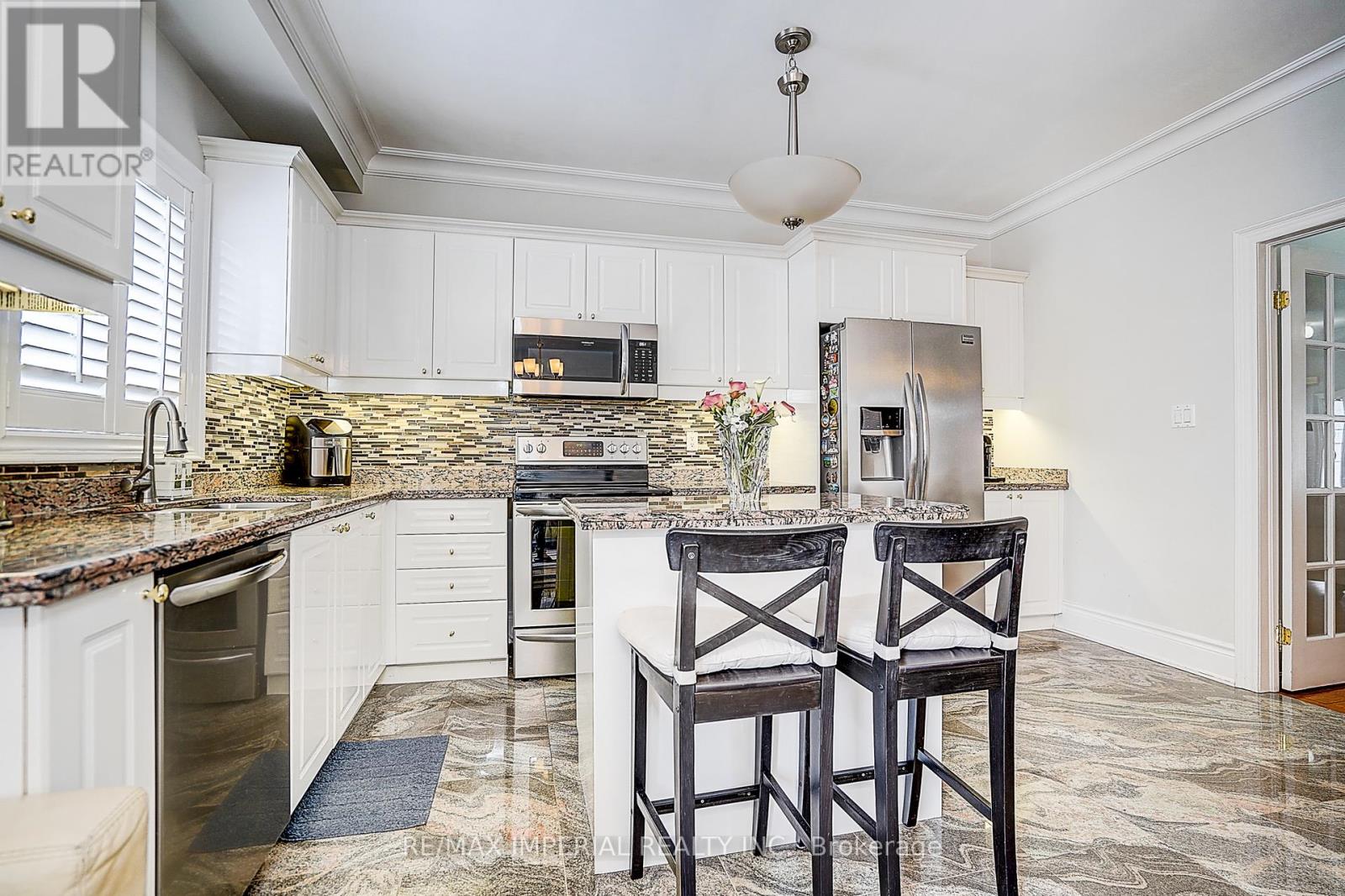 42 English Oak Drive, Richmond Hill, Ontario  L4E 3W2 - Photo 14 - N12775556