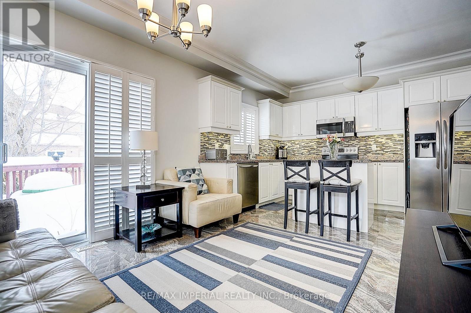 42 English Oak Drive, Richmond Hill, Ontario  L4E 3W2 - Photo 17 - N12775556