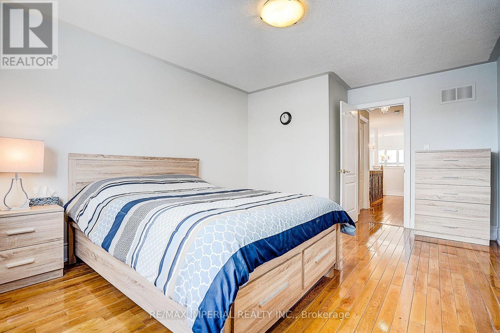 42 English Oak Drive, Richmond Hill, Ontario  L4E 3W2 - Photo 24 - N12775556