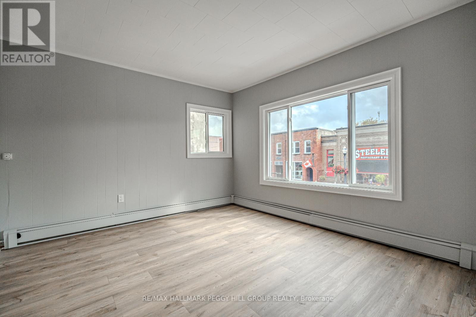 30 Queen Street W, Springwater, Ontario  L0L 1P0 - Photo 12 - S12775512