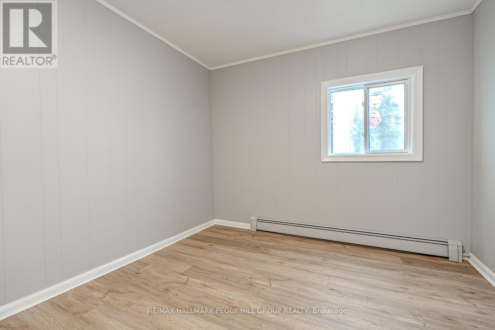 30 Queen Street W, Springwater, Ontario  L0L 1P0 - Photo 14 - S12775512