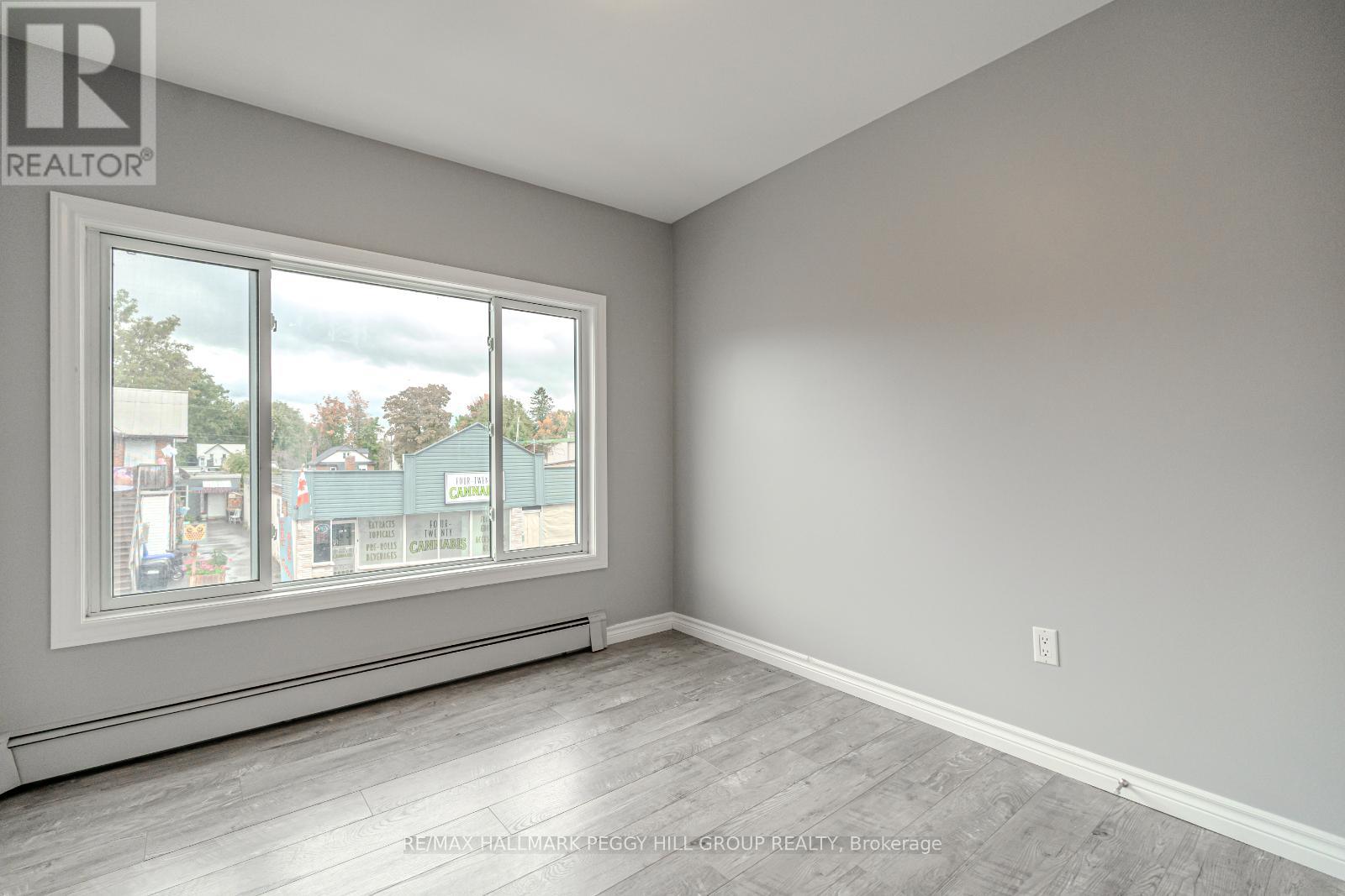 30 Queen Street W, Springwater, Ontario  L0L 1P0 - Photo 10 - S12775532