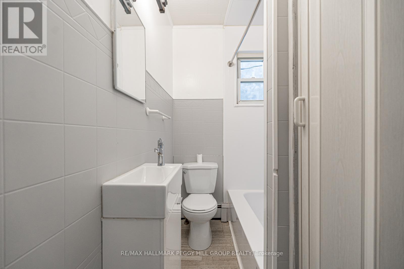 30 Queen Street W, Springwater, Ontario  L0L 1P0 - Photo 21 - S12775532