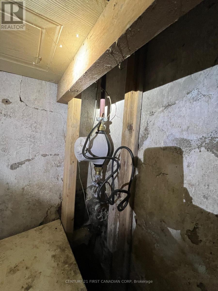 205 Orchard Street, Central Elgin, Ontario  N5L 1C4 - Photo 13 - X12682410