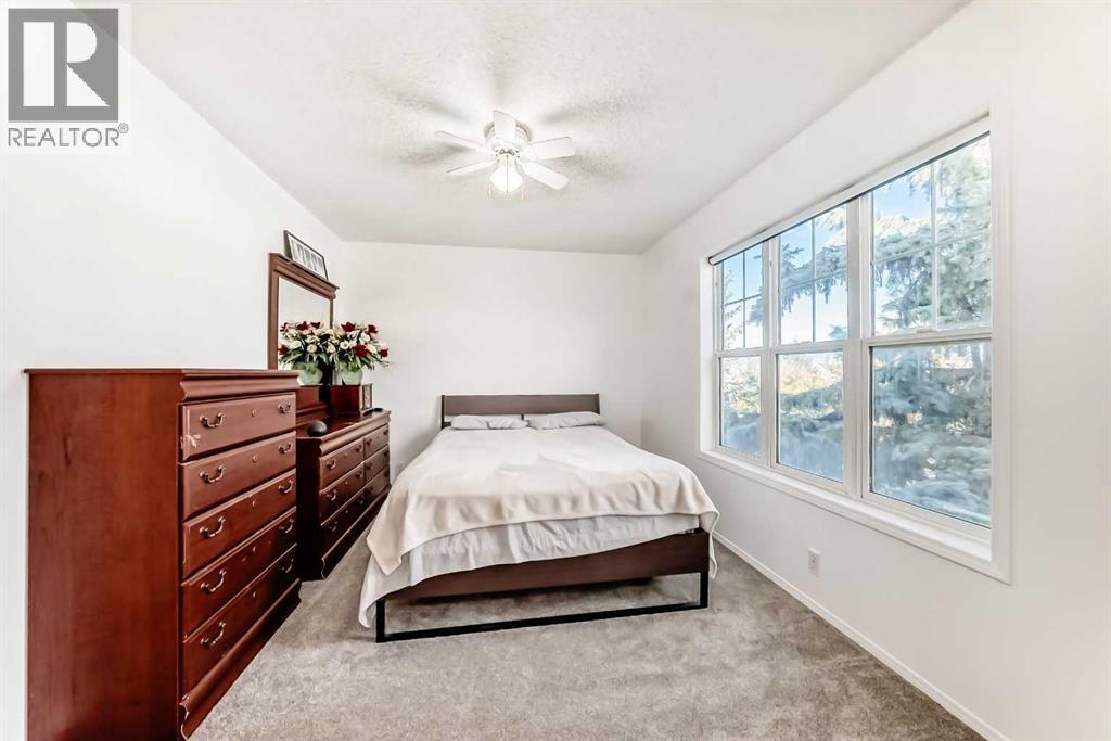 79 Hidden Crescent Nw, Calgary, Alberta  T3A 5L4 - Photo 15 - A2261924