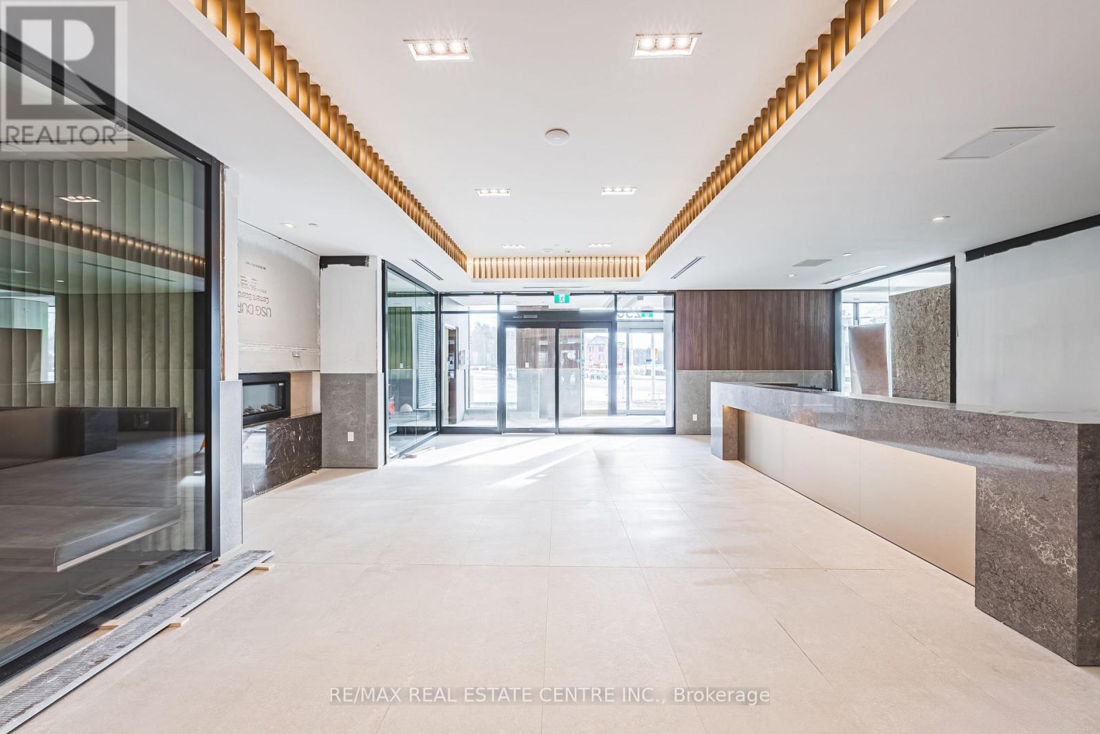 137 - 2501 Saw Whet Boulevard, Oakville, Ontario  L5M 5N2 - Photo 6 - W12775454