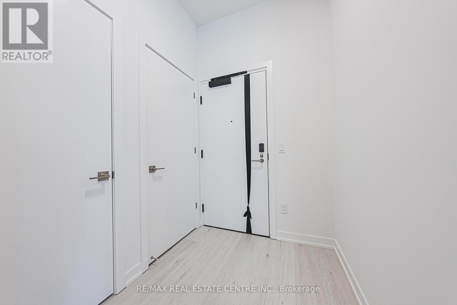 137 - 2501 Saw Whet Boulevard, Oakville, Ontario  L5M 5N2 - Photo 8 - W12775454