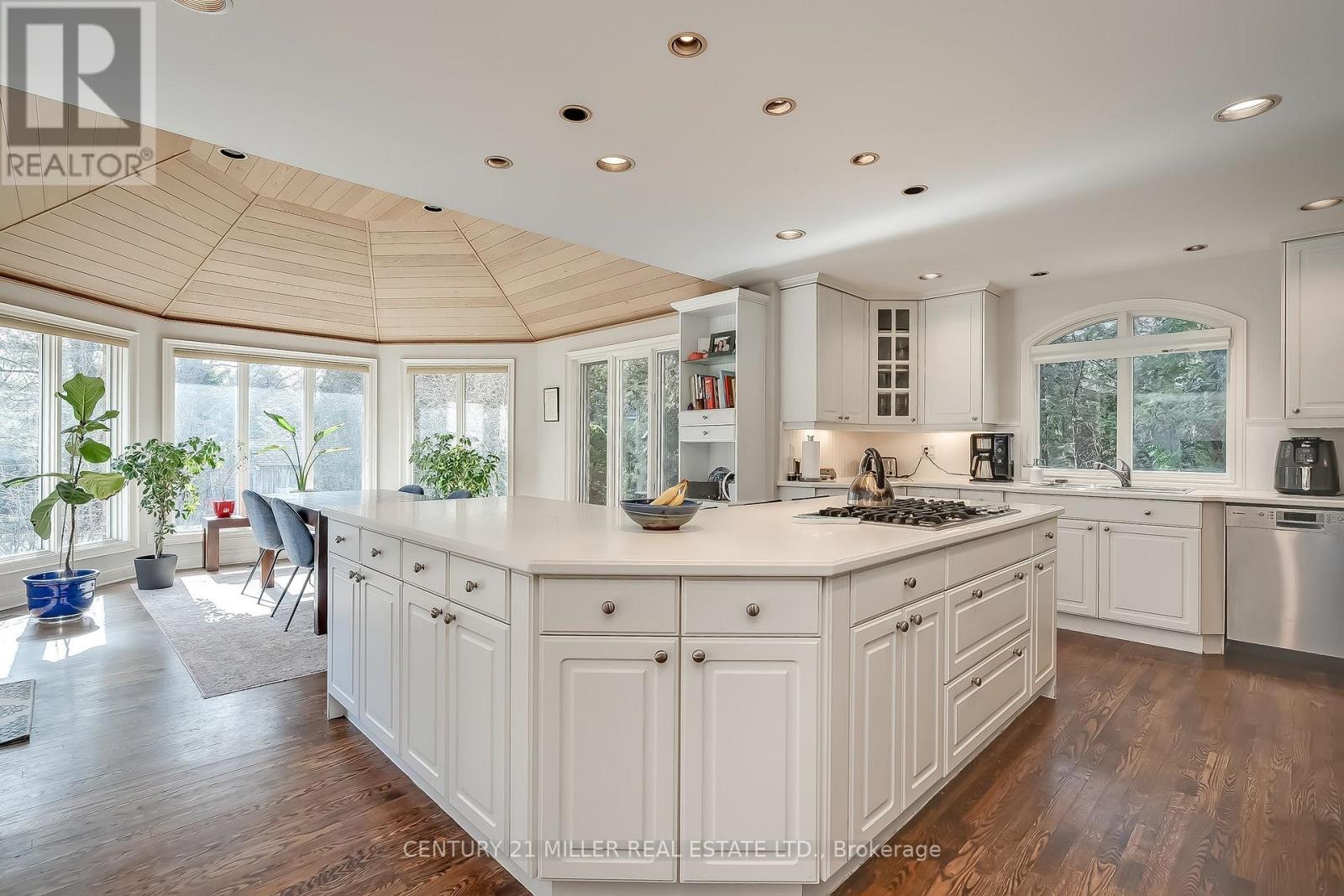 238 Elton Park Road, Oakville, Ontario  L6J 4C1 - Photo 14 - W12775464