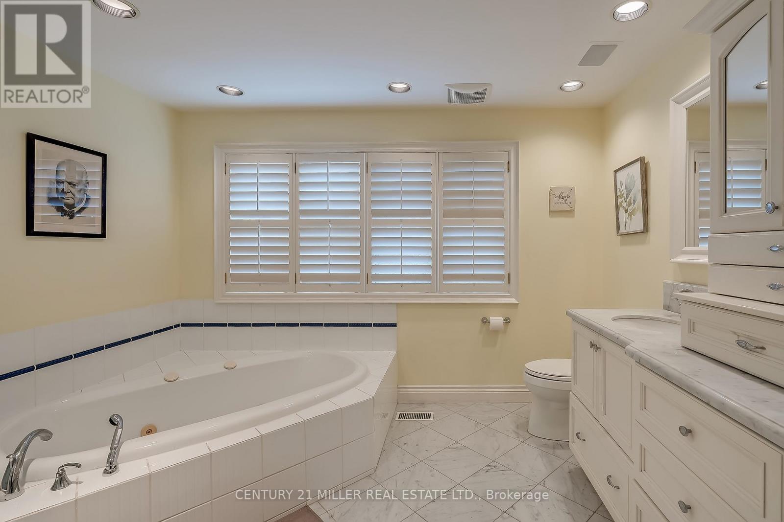 238 Elton Park Road, Oakville, Ontario  L6J 4C1 - Photo 22 - W12775464