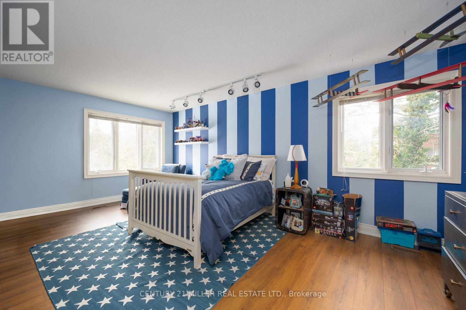 238 Elton Park Road, Oakville, Ontario  L6J 4C1 - Photo 28 - W12775464