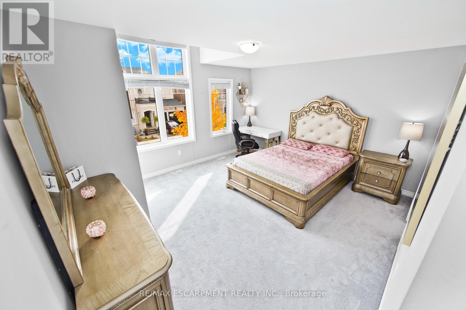 307 Hinton Terrace, Milton, Ontario  L9E 1C8 - Photo 17 - W12775486