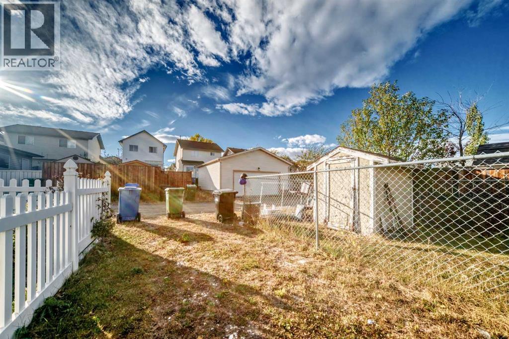 79 Hidden Crescent Nw, Calgary, Alberta  T3A 5L4 - Photo 29 - A2261924