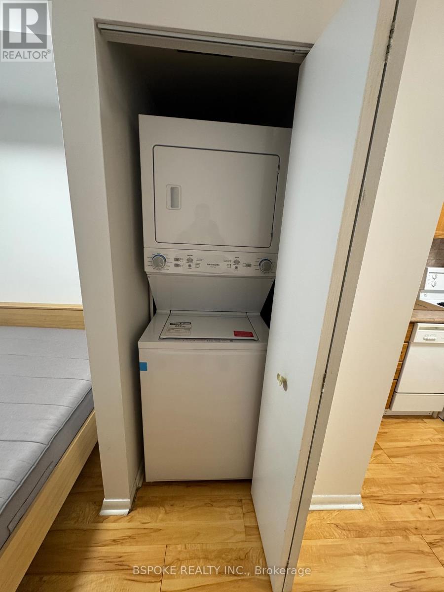 808 - 2464 Weston Road, Toronto, Ontario  M9N 0A2 - Photo 9 - W12775496