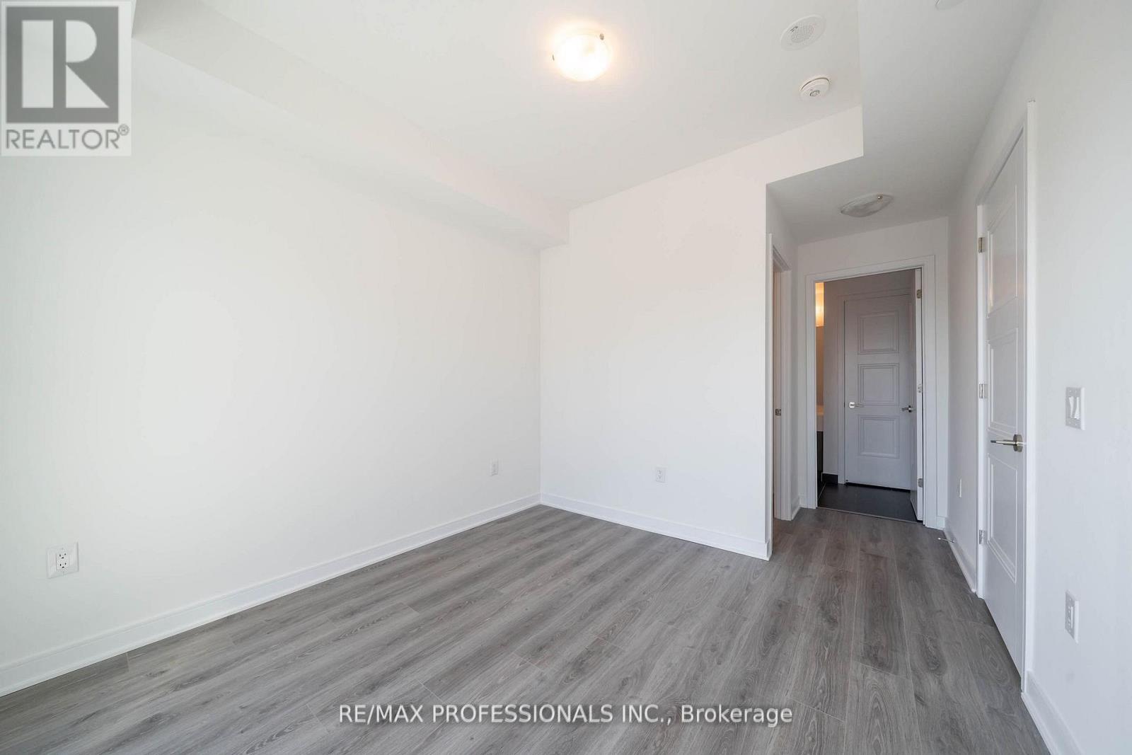 901 - 25 Neighbourhood Lane, Toronto, Ontario  M9Y 0C4 - Photo 14 - W12775500