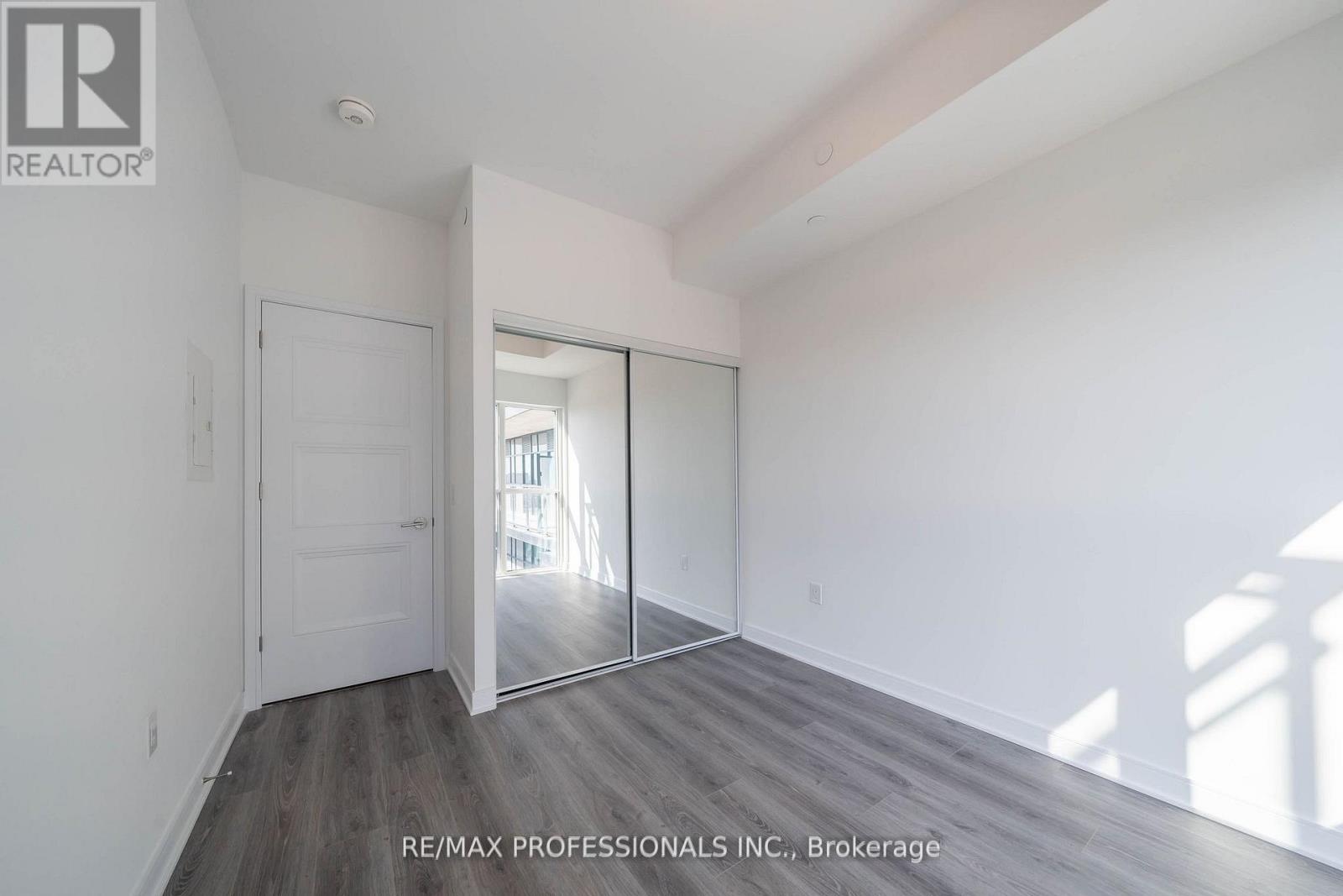 901 - 25 Neighbourhood Lane, Toronto, Ontario  M9Y 0C4 - Photo 21 - W12775500