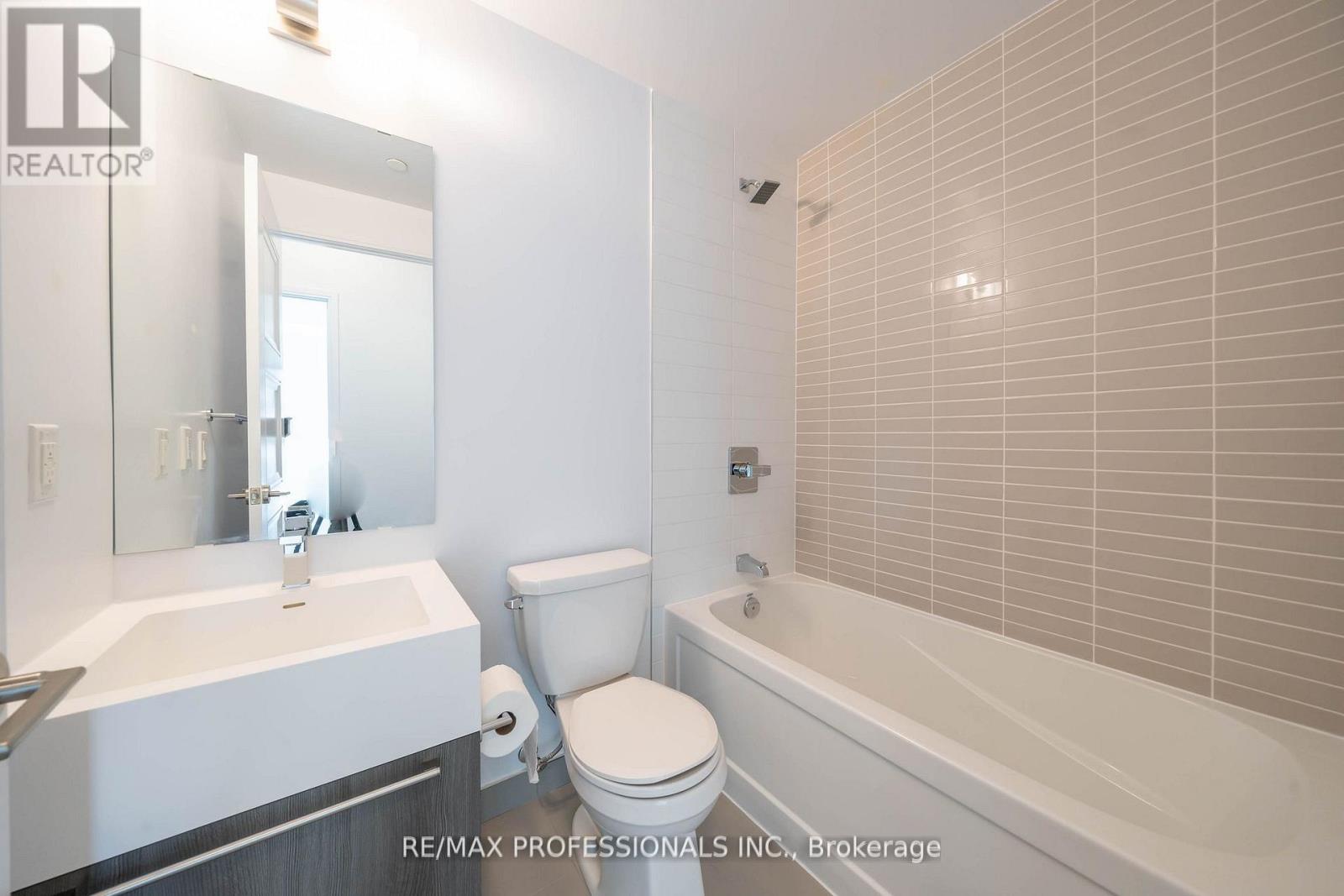 901 - 25 Neighbourhood Lane, Toronto, Ontario  M9Y 0C4 - Photo 22 - W12775500