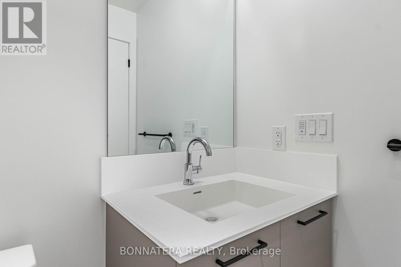 414 - 10 Lagerfeld Drive, Brampton, Ontario  L7A 0H8 - Photo 47 - W12775518