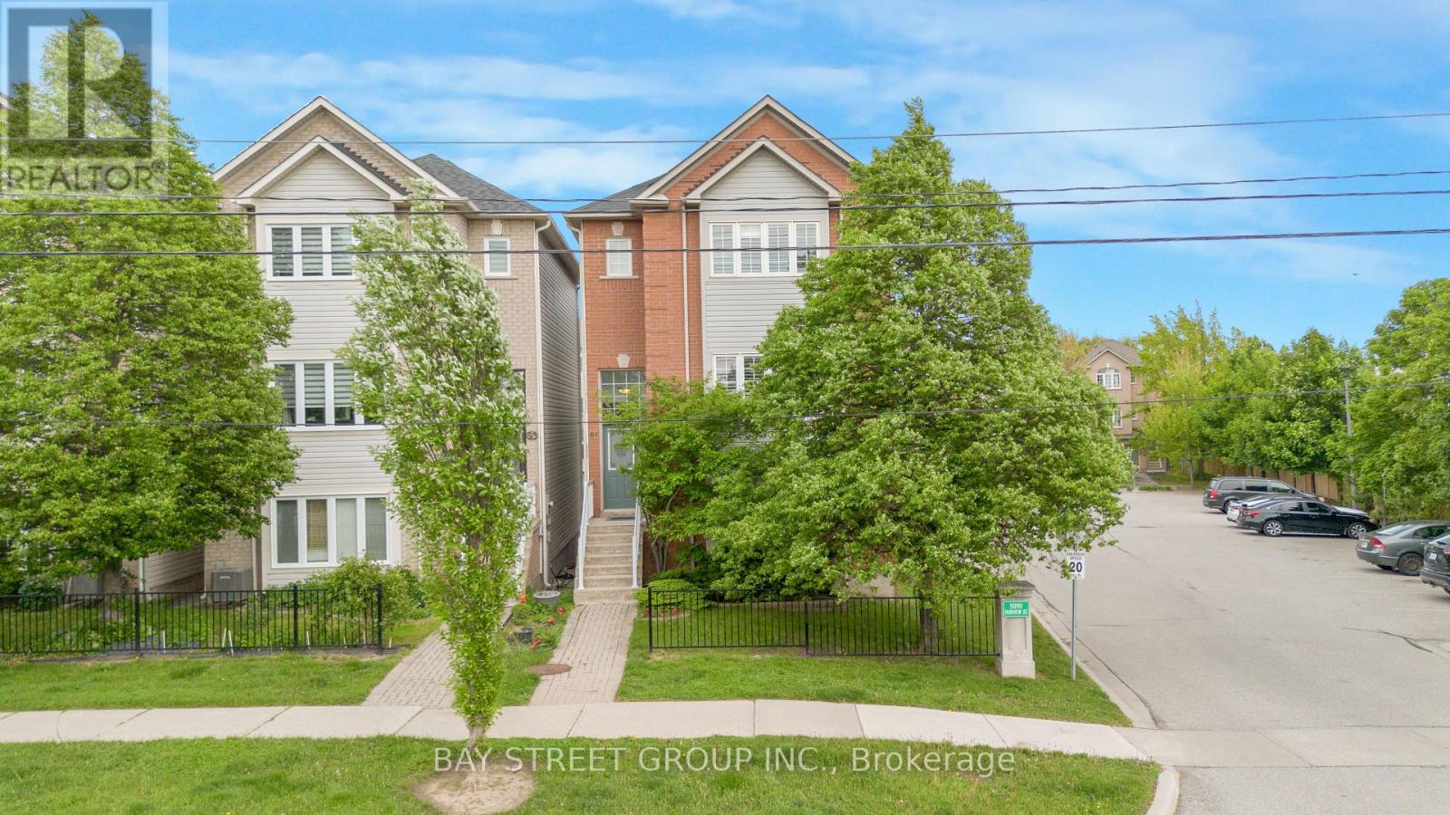 61 - 5090 Fairview Street, Burlington, Ontario  L7L 7H5 - Photo 2 - W12775566
